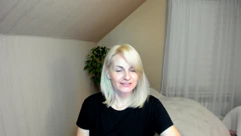 Snapshot of alicee__grace chatting on 4, 1, 2025 Alicee online show from 4, 1, 2025