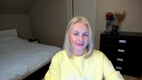 Snapshot of alicee__grace chatting on 15, 11, 2025 Alicee online show from 15, 11, 2025
