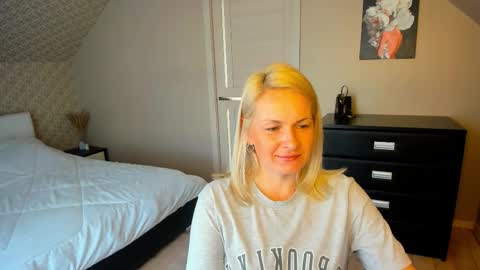 Snapshot of alicee__grace chatting on 26, 11, 2025 Alicee online show from 26, 11, 2025
