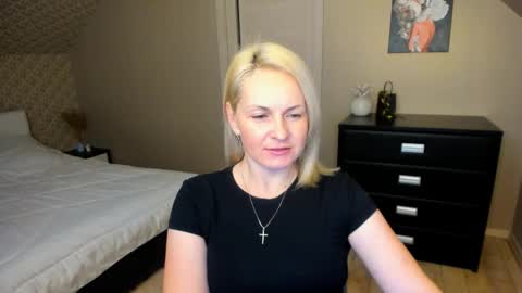 Snapshot of alicee__grace chatting on 30, 11, 2025 Alicee online show from 30, 11, 2025