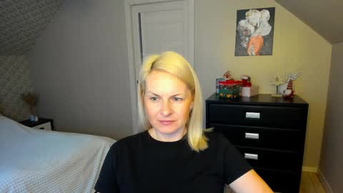 Snapshot of alicee__grace chatting on 3, 12, 2025 Alicee online show from 3, 12, 2025
