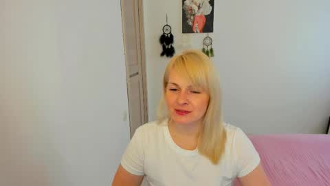 Snapshot of alicee__grace chatting on 6, 2, 2026 Alicee online show from 6, 2, 2026
