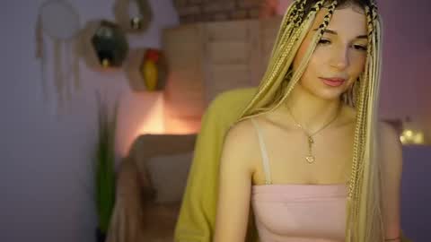 Alicee Kiss online show from 15, 12, 2024