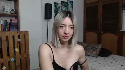 Snapshot of alicee_logan_ chatting on 7, 7, 2026 alicee_logan_ online show from 7, 7, 2026