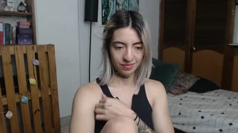 Snapshot of alicee_logan_ chatting on 18, 7, 2026 alicee_logan_ online show from 18, 7, 2026