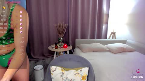 Snapshot of aliceevan chatting on 28, 12, 2024 Daniella online show from 28, 12, 2024