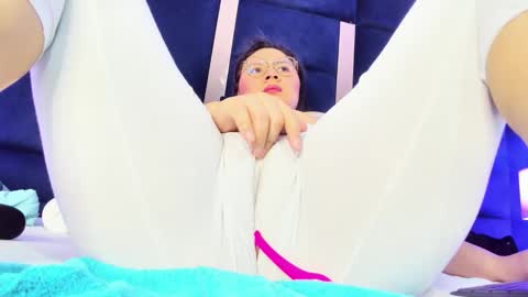 alicehott_05 online show from 3, 4, 2026