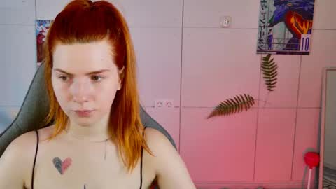 Snapshot of aliceinredsquare_ chatting on 26, 6, 2026 Alice online show from 26, 6, 2026