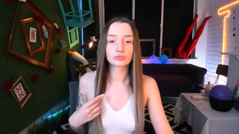 Snapshot of alicelidse chatting on 6, 10, 2025 Alice online show from 6, 10, 2025