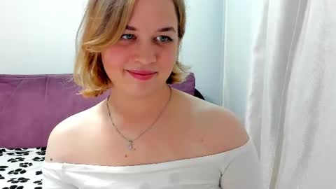 Snapshot of alicepopsy chatting on 3, 7, 2026 Alice online show from 3, 7, 2026