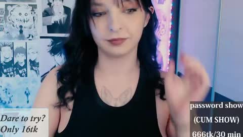 aliceriddle1 online show from 15, 4, 2026