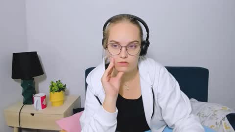 alicesensitive online show from 5, 10, 2025