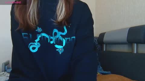 Snapshot of alicewoolfy chatting on 19, 2, 2026 AliceWoolfy online show from 19, 2, 2026