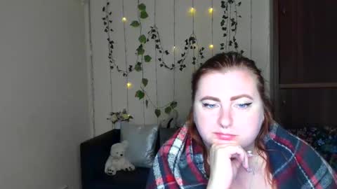 Snapshot of alicia_side_red chatting on 4, 6, 2026 Alicia online show from 4, 6, 2026