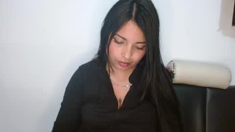 Snapshot of alicia_va chatting on 28, 1, 2025 Alice online show from 28, 1, 2025