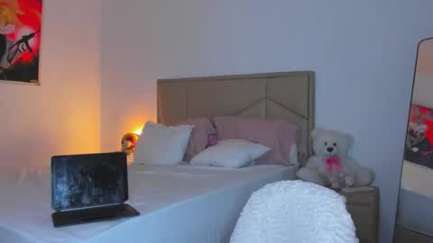 Snapshot of aliciabiden chatting on 3, 2, 2026 aliciabiden online show from 3, 2, 2026