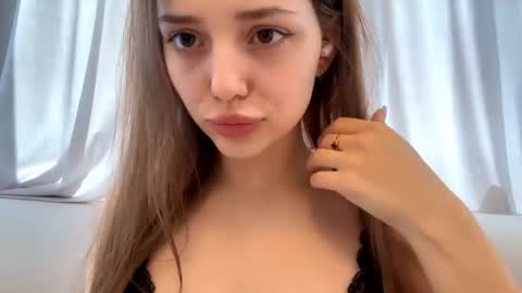 Snapshot of aliciacampbellia chatting on 19, 5, 2026 Alice online show from 19, 5, 2026