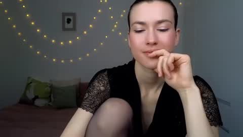 Snapshot of alicianoveli chatting on 5, 7, 2026 alicianoveli online show from 5, 7, 2026