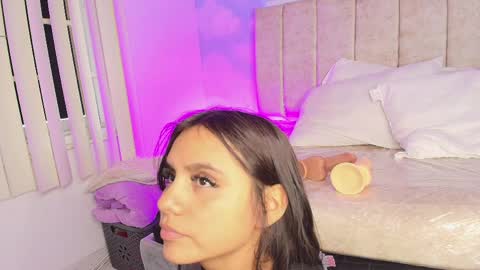 Aliclark online show from 6, 4, 2026