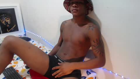 Snapshot of alid_17 chatting on 7, 12, 2024 Alid 17 online show from 7, 12, 2024