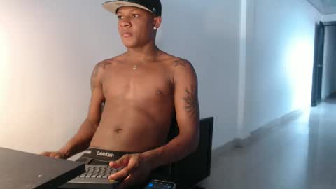 Snapshot of alid_17 chatting on 11, 3, 2025 Alid 17 online show from 11, 3, 2025