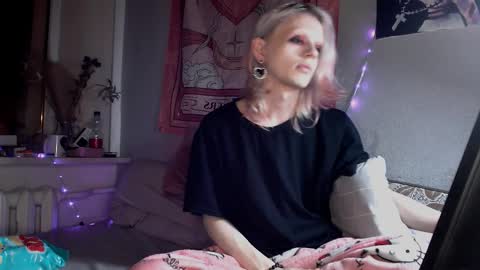 Alien Bella online show from 14, 3, 2026