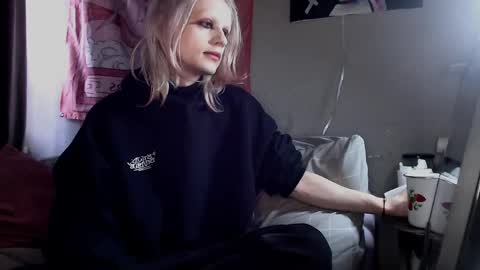 Alien Bella online show from 20, 3, 2026