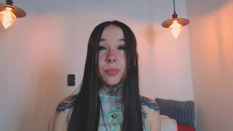    online show from 19, 4, 2026