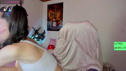 Aiko  Independent Model  online show from 22, 11, 2025