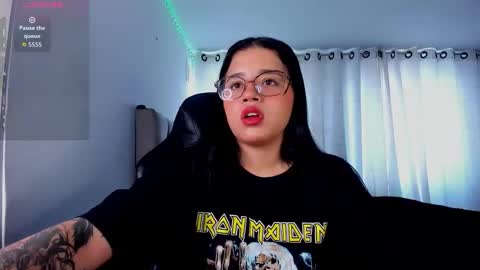 aliice_walker_ online show from 22, 12, 2025