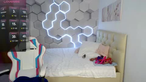 Snapshot of aliicemeow chatting on 16, 5, 2026 aliicemeow online show from 16, 5, 2026
