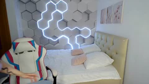 Snapshot of aliicemeow chatting on 25, 7, 2026 aliicemeow online show from 25, 7, 2026