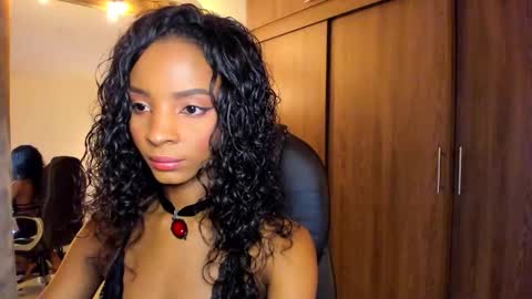 Snapshot of alika_houston chatting on 15, 10, 2025 IG Alik nasso online show from 15, 10, 2025