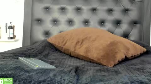 alika_jonhson_ online show from 2, 4, 2026