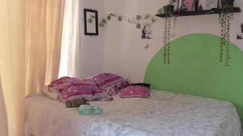           online show from 14, 1, 2025