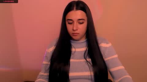 Snapshot of alinaasti_ chatting on 19, 12, 2025 Alina online show from 19, 12, 2025