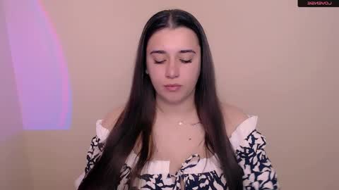 Snapshot of alinaasti_ chatting on 22, 4, 2026 Alina online show from 22, 4, 2026