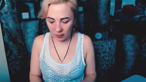 Snapshot of alinafrey_ chatting on 8, 1, 2026 Alina online show from 8, 1, 2026