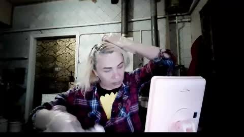 Snapshot of alinafrey_ chatting on 7, 2, 2026 Alina online show from 7, 2, 2026