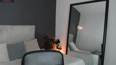 Snapshot of alinakiss_ chatting on 7, 6, 2026 lili online show from 7, 6, 2026