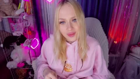 alinaocean online show from 9, 4, 2026