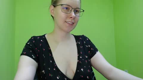 Snapshot of alinasei chatting on 12, 5, 2026 alinasei online show from 12, 5, 2026