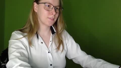 Snapshot of alinasei chatting on 20, 5, 2026 alinasei online show from 20, 5, 2026