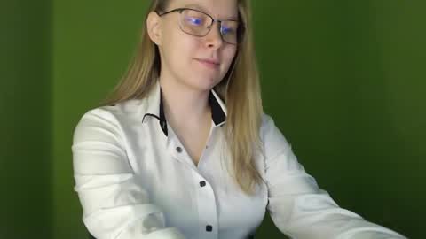 Snapshot of alinasei chatting on 13, 6, 2026 alinasei online show from 13, 6, 2026