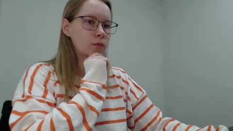 Snapshot of alinasei chatting on 9, 7, 2026 alinasei online show from 9, 7, 2026