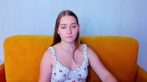 Snapshot of alinawise chatting on 5, 1, 2025 alinawise online show from 5, 1, 2025
