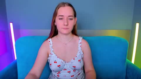 Snapshot of alinawise chatting on 5, 2, 2025 alinawise online show from 5, 2, 2025