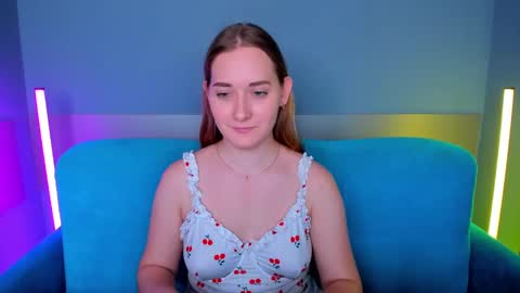 Snapshot of alinawise chatting on 5, 2, 2025 alinawise online show from 5, 2, 2025