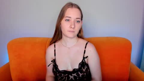 Snapshot of alinawise chatting on 10, 2, 2025 alinawise online show from 10, 2, 2025