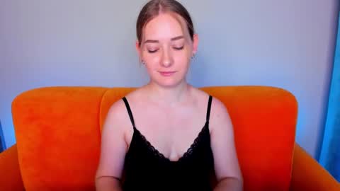 Snapshot of alinawise chatting on 12, 2, 2025 alinawise online show from 12, 2, 2025